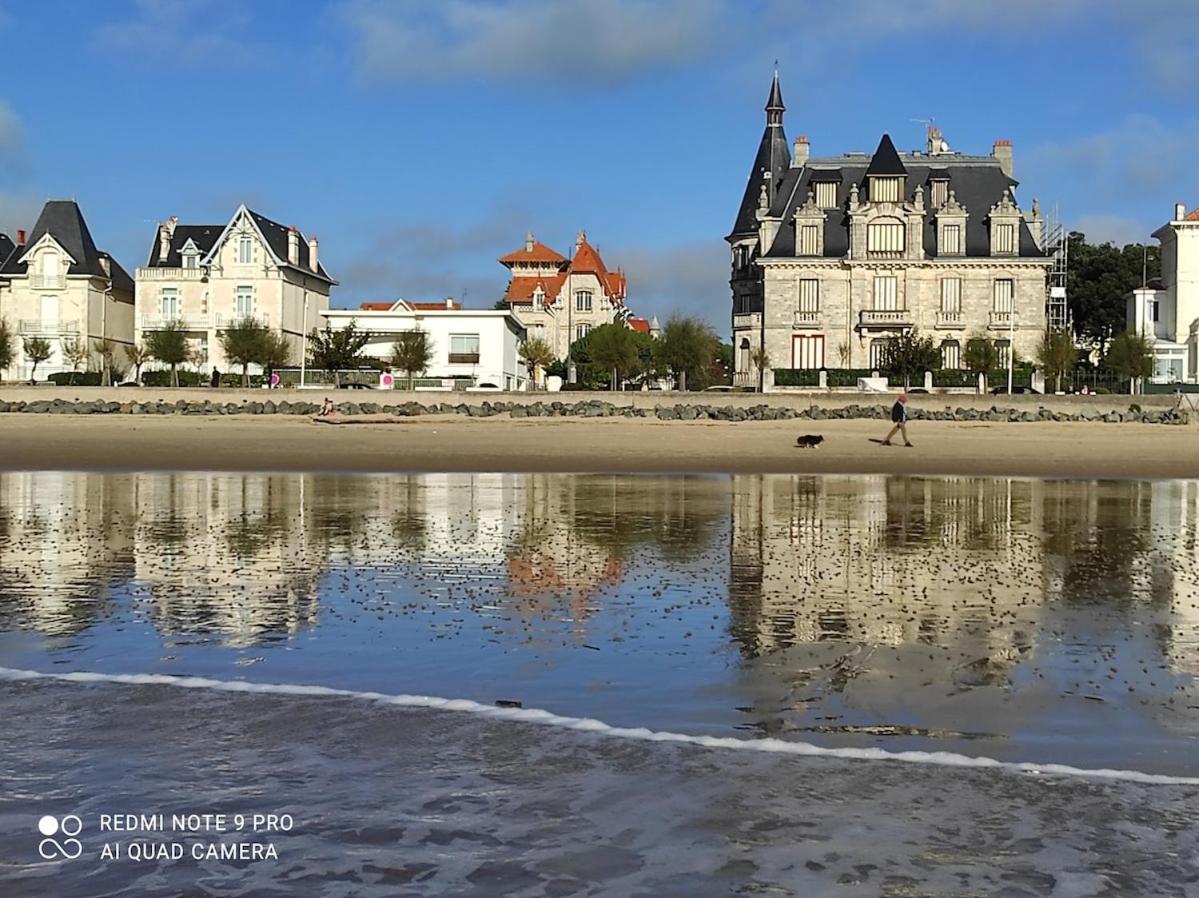 Maison Calme A Un 15min A Pied De La Hébergement de vacances *